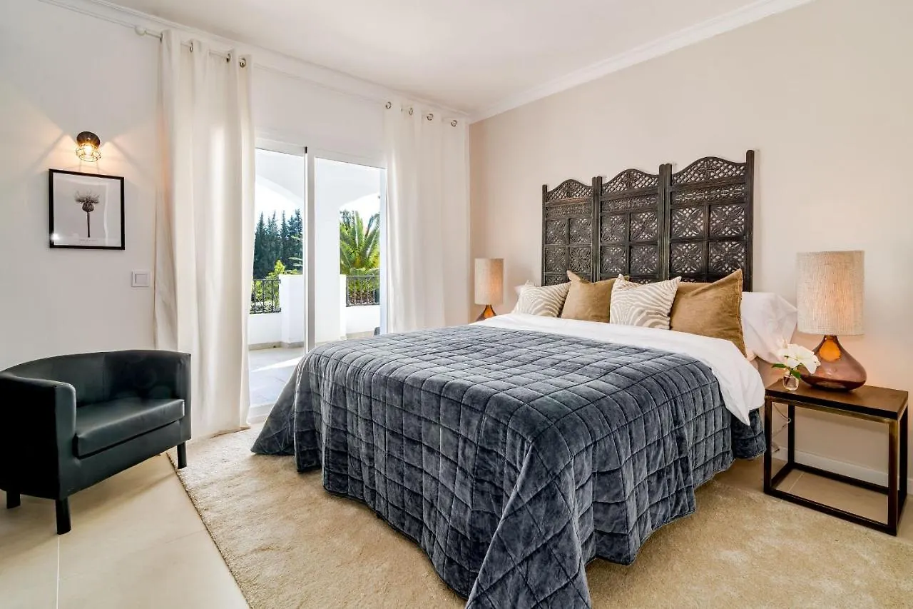 Vm-Lyxury 4 Bedroom Villa With Private Pool Marbella 0*,  Spain